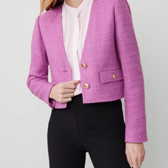 Ann Taylor Jackets & Blazers - Ann Taylor Pink Textured Petite Tweed Cropped Jacket
